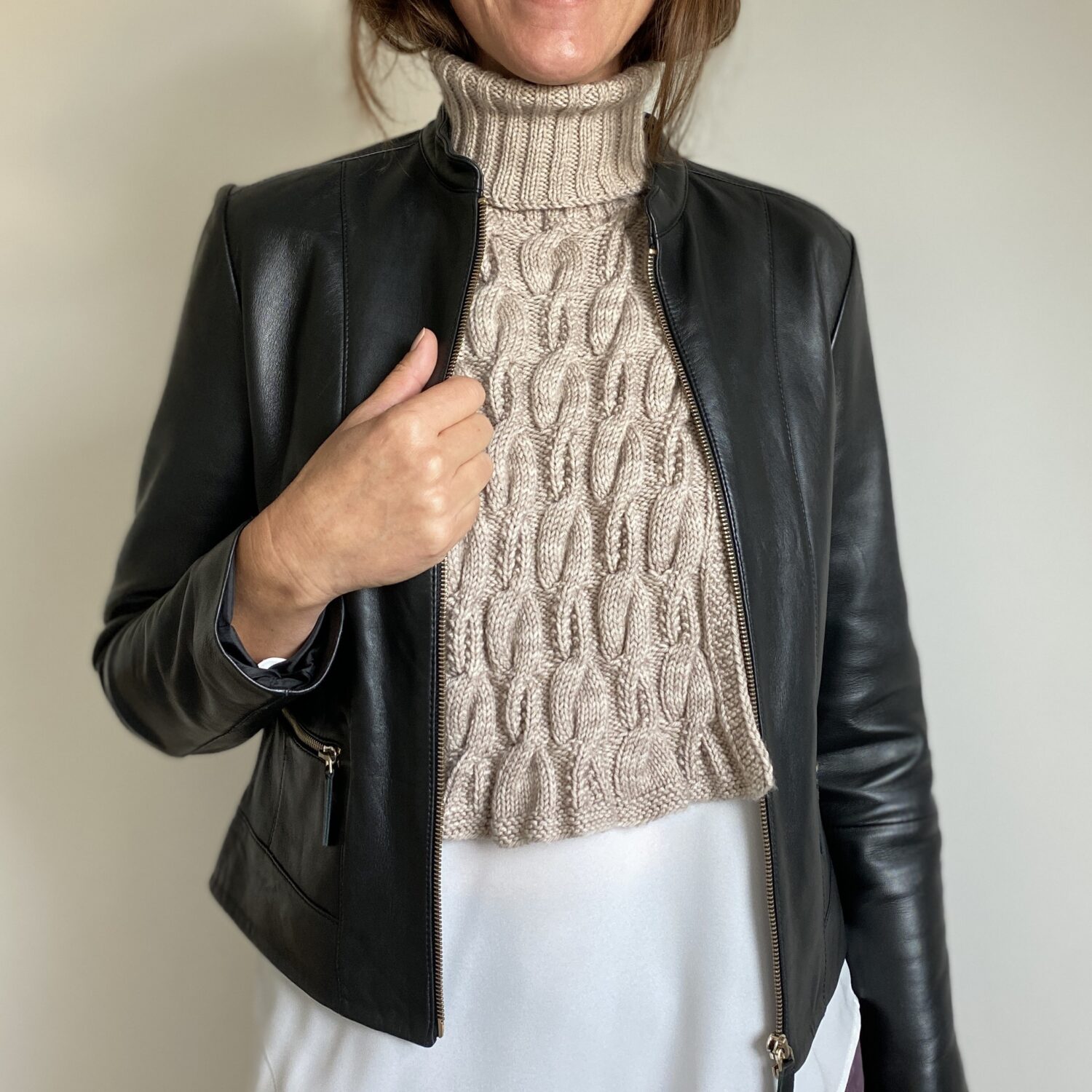 LYDIE NECK WARMER (EN) – Image 8