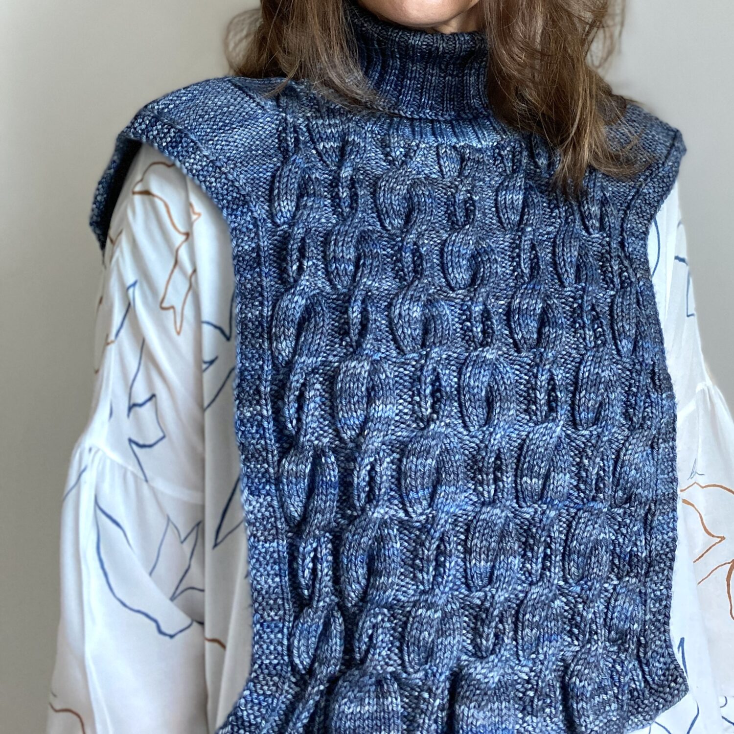 LYDIE NECK WARMER (EN) – Image 5