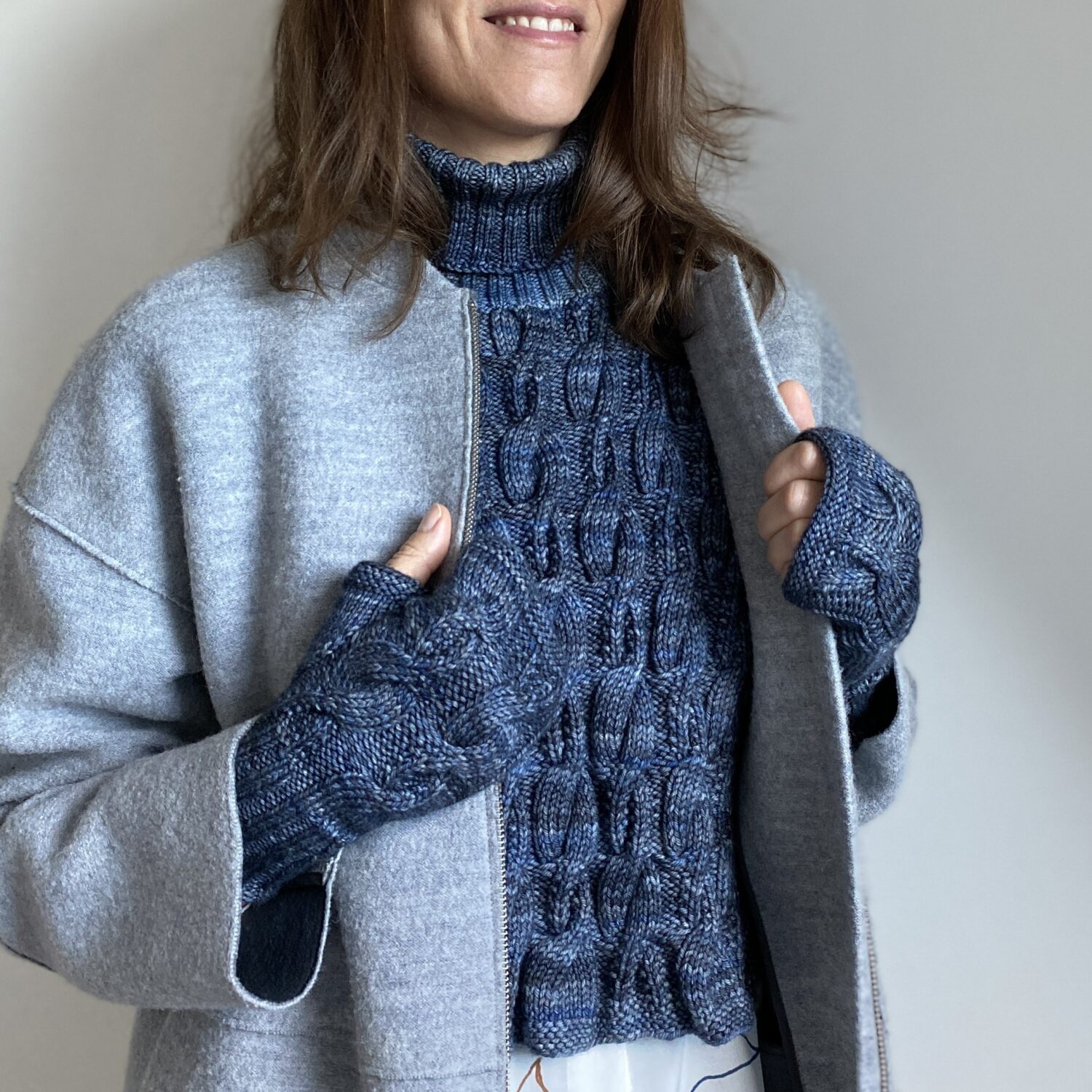 LYDIE NECK WARMER (EN) – Image 4